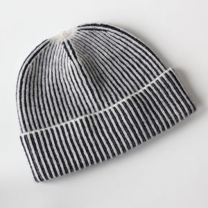 Seafarer Cashmere Beanie - Navy/Cream