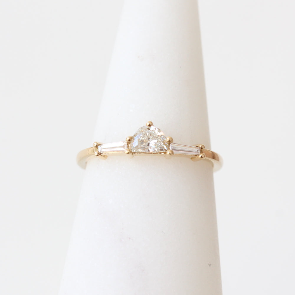 
            
                Load image into Gallery viewer, Artemer 3 Stone Half Moon and Baguette Diamond Ring
            
        
