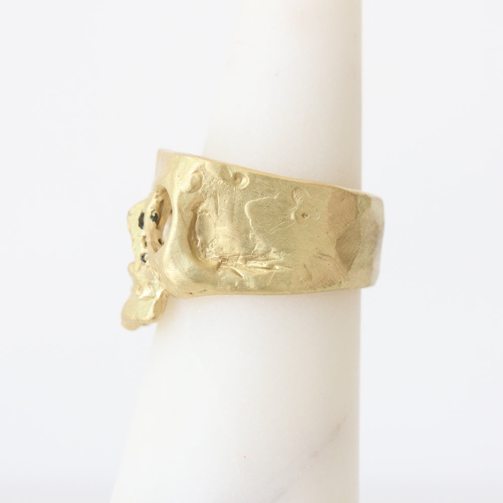 
            
                Load image into Gallery viewer, Polly Wales Blossom Crush Snaggletooth Skull Ring
            
        