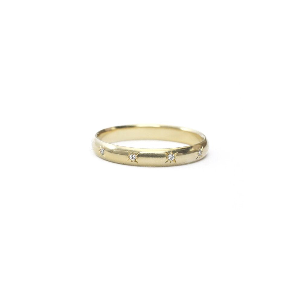 
            
                Load image into Gallery viewer, Tura Sugden 18k yellow gold 3mm Cloak Band with Diamonds
            
        